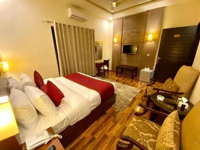 Shelton Hotels in Gulberg 2
