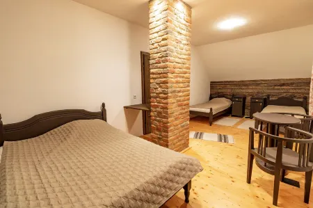 Barn Guesthouse Csíkdelne