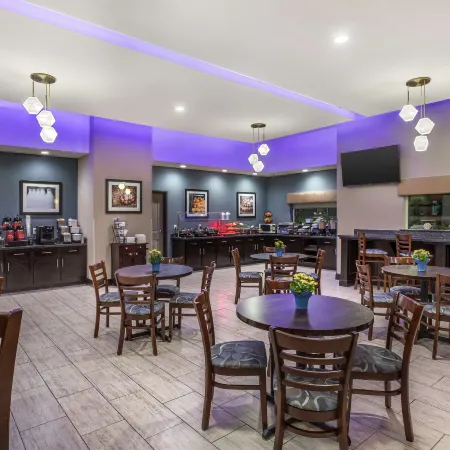 Best Western Plus Lake Jackson Inn Suites