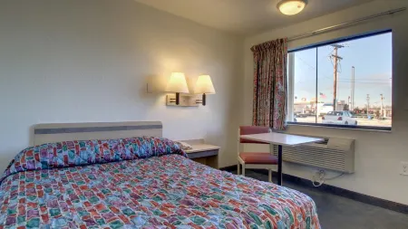 Motel 6 Owensboro, KY Отели рядом с достопримечательностью «H L Neblett Community Center»