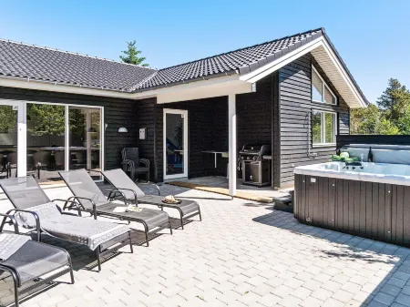 18 Person Holiday Home in Fjerritslev