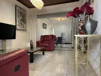 Peace Guest House Hoteles en Mefou-et-Afamba