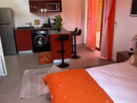 ホステル トゥーカン レジデンス フランシス アヴェック プール カイエンヌのホテル