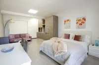 Smeralda Flats