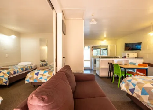 高山探險假日公園