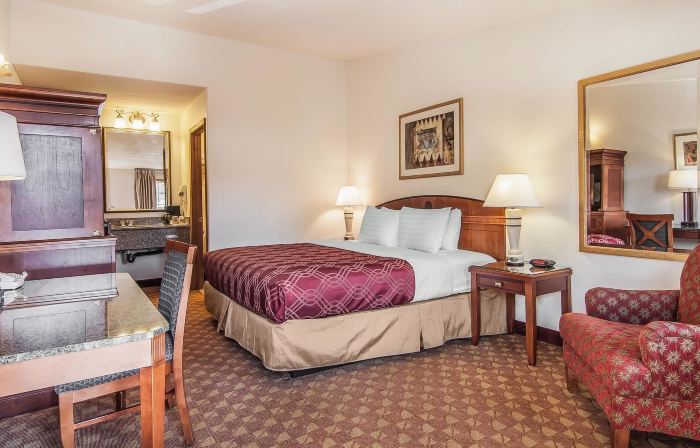 Econo Lodge Inn & Suites Madras