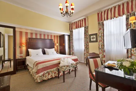 阿文尼達宮旅館