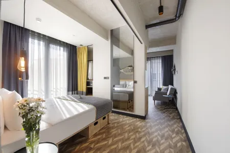 Trend Suites Отели рядом с достопримечательностью «Ворота Адриана»