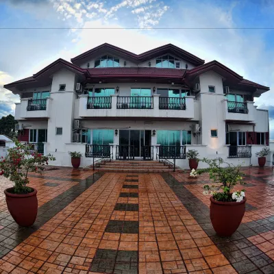 Ang Tahanan ni Aling Meding Hotel Các khách sạn gần Hồ Sampaloc