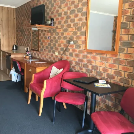 Horsham Mid City Court Motel