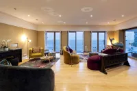 클리프턴 YOLO 스페이스 – 클리프턴 맨션 빌라