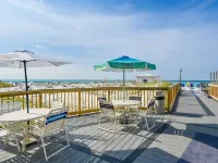 Pelican Beach Resort by Panhandle Getaways Hotels in Destin