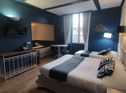 Le Pavillon Saint-Martin Hotel a Meyronne