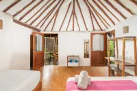 Yaxchen Tulum Cabañas & Cenote