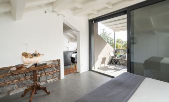 Design Apartment with Terrace by Wonderful Italy