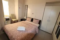 City Center Guest House Hotels near Arco da Rua Augusta