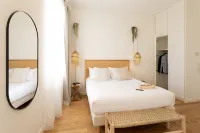 Les Clés Secrètes Hotels in Sete