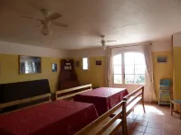 La Ferme du Petit Ségriès Bed and Breakfast Hotels in Puimoisson