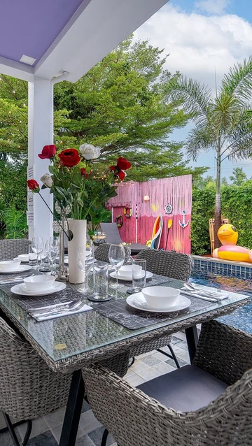 รูปภาพของพลูวิลล่าหรูและสดใส 5 ห้องนอน - ซีซี