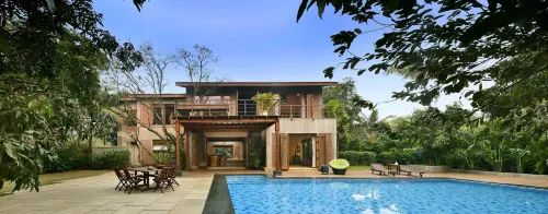 Amã Stays & Trails the Mango House, Alibag Hotels in Awas