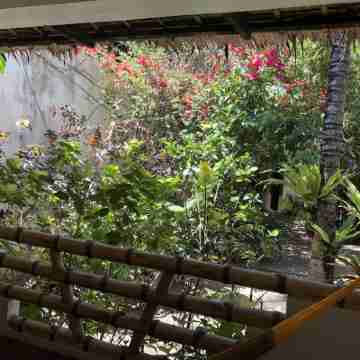 Bamboo Bungalow Resthouse Hotel Exterior