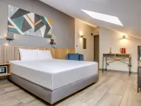Hotel Forty One Hotels near Bucharest Old Town