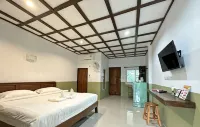 Baan Khue Wieng Resort Hoteles en Mae Sariang