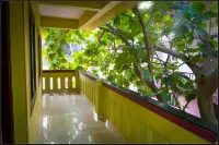 All Seasons Guest House - parking