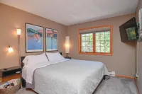 Hilltop Hideaway - 1 Bedroom Condo in Fish Creek