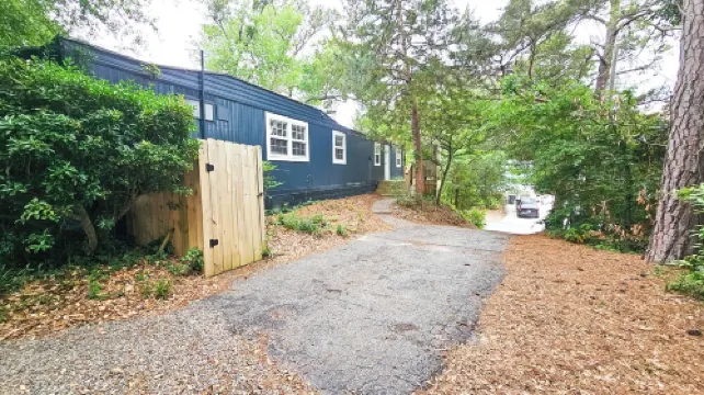 Island Treehouse Hotels in Emerald Isle