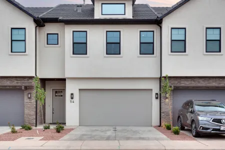 Personal Swim Spa and Ping Pong Table - Exquisite Adventure Retreat