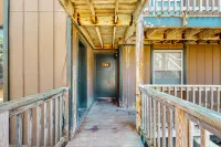 Perfectly located mountain condo w/ balcony views and a stone fireplace Hotels in Sugar Mountain