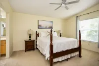 Golf Cart and Modern Amenities Included - Stylish Tranquil Retreat