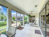 Humphreys Landing at Woodbury Hotels in The Villages