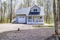 Sebago, newer construction, lake access, AC, 3bd2.5bth, Long Beach neighborhood - Boutique