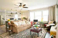 Spacious Kitchen and Relaxing Atmosphere - Gorgeous River Retreat Hotels in Clanton