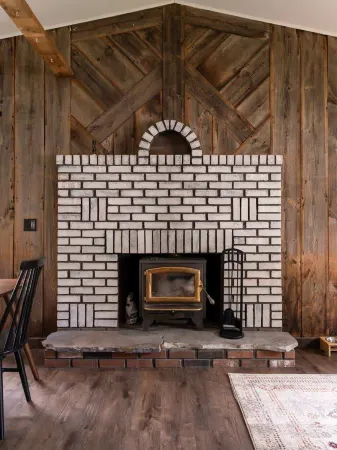 Stunning Mountain Views and Cozy Fireplace - Charming Getaway Отели рядом с достопримечательностью «Hunter Mountain NY Snow Tubing»