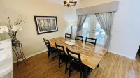 Private Pool, Spa, and Spacious Family Areas - Stunning Oasis Hotel di Polk County