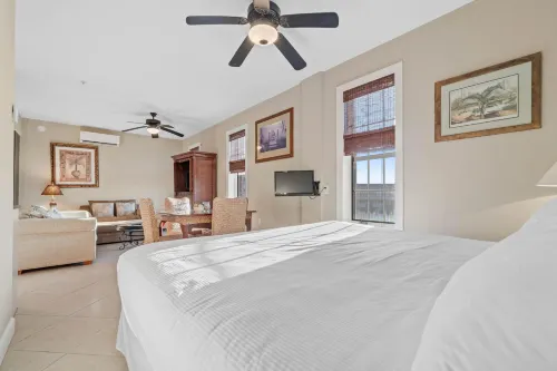 Charming Studio with Community Pools and Beach Access - Cozy Retreat