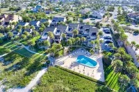 Stunning Ocean Views and Pool Oasis - Exquisite Beachfront Haven Hotels in Belleair Beach