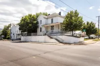 Charming Retreat - Walk to Wineries, Skyline Drive