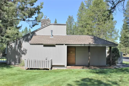 Golf Course View, Common Area, A/C. - Meadow House 58