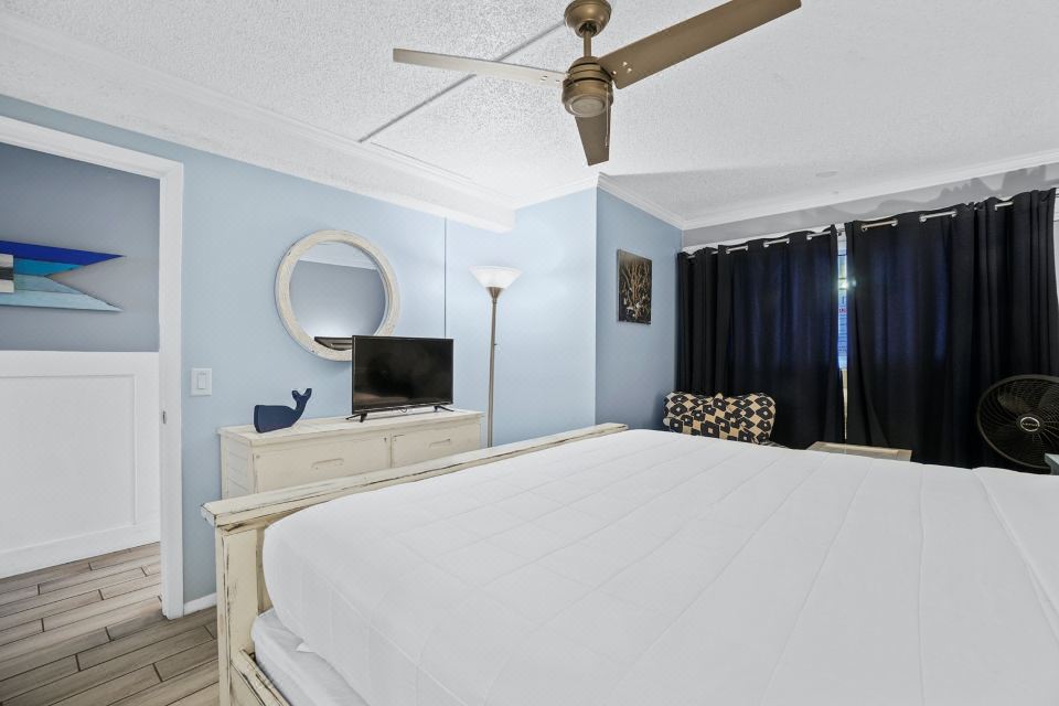 Photo 5 of 6