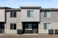 Paradise Townhome Heart of Garden City فنادق في غاردن سيتي