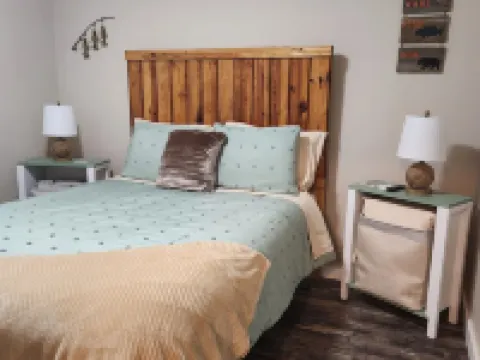 Driftaway Cabin 5 in Glenwood, AR Hotels in Glenwood