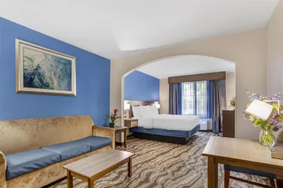 Best Western Plus River Escape Inn  Suites Hotels in Dillsboro