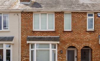 Stylish 2 Bed City Stay