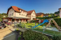 Penzion Krumlov - Massage Studio Hotels in Mirkovice