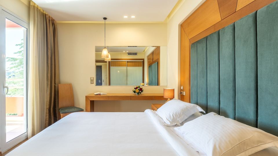 Oasis Hotel Apartments