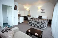 Cable Court Motel